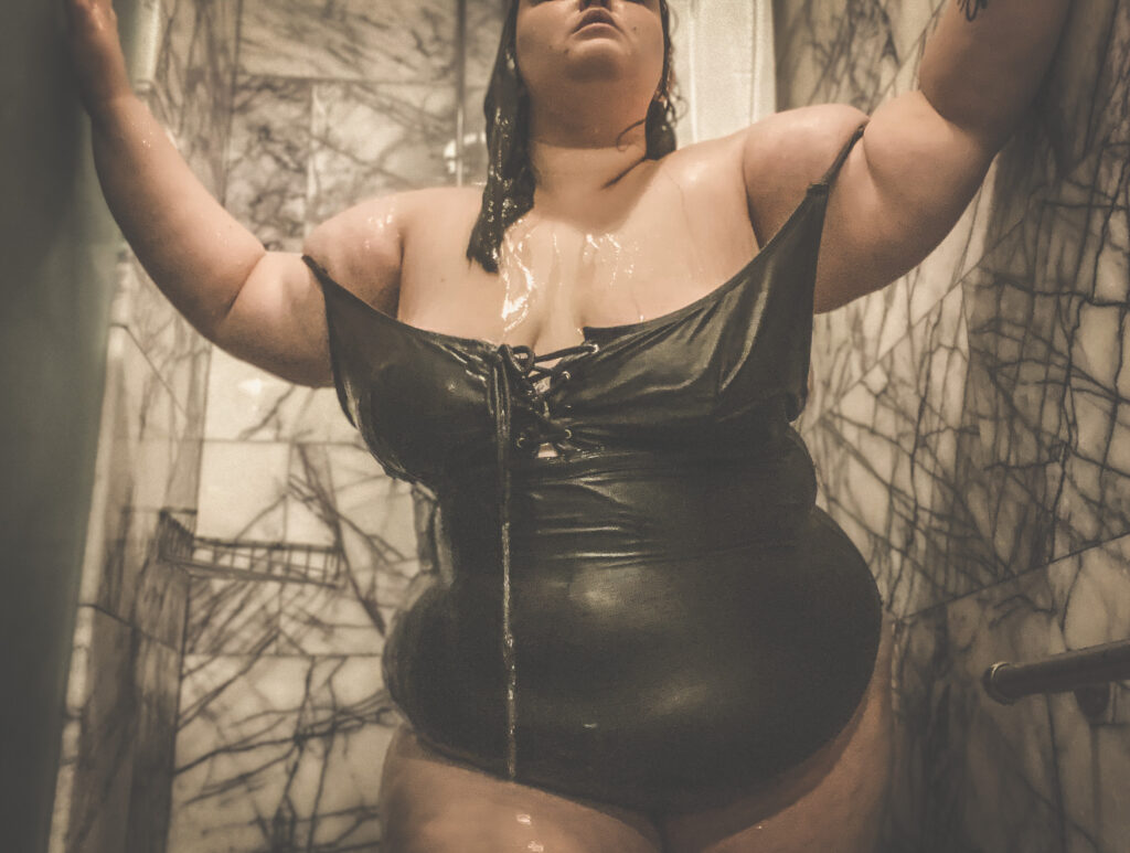 Madeleine De Winter - London BBW